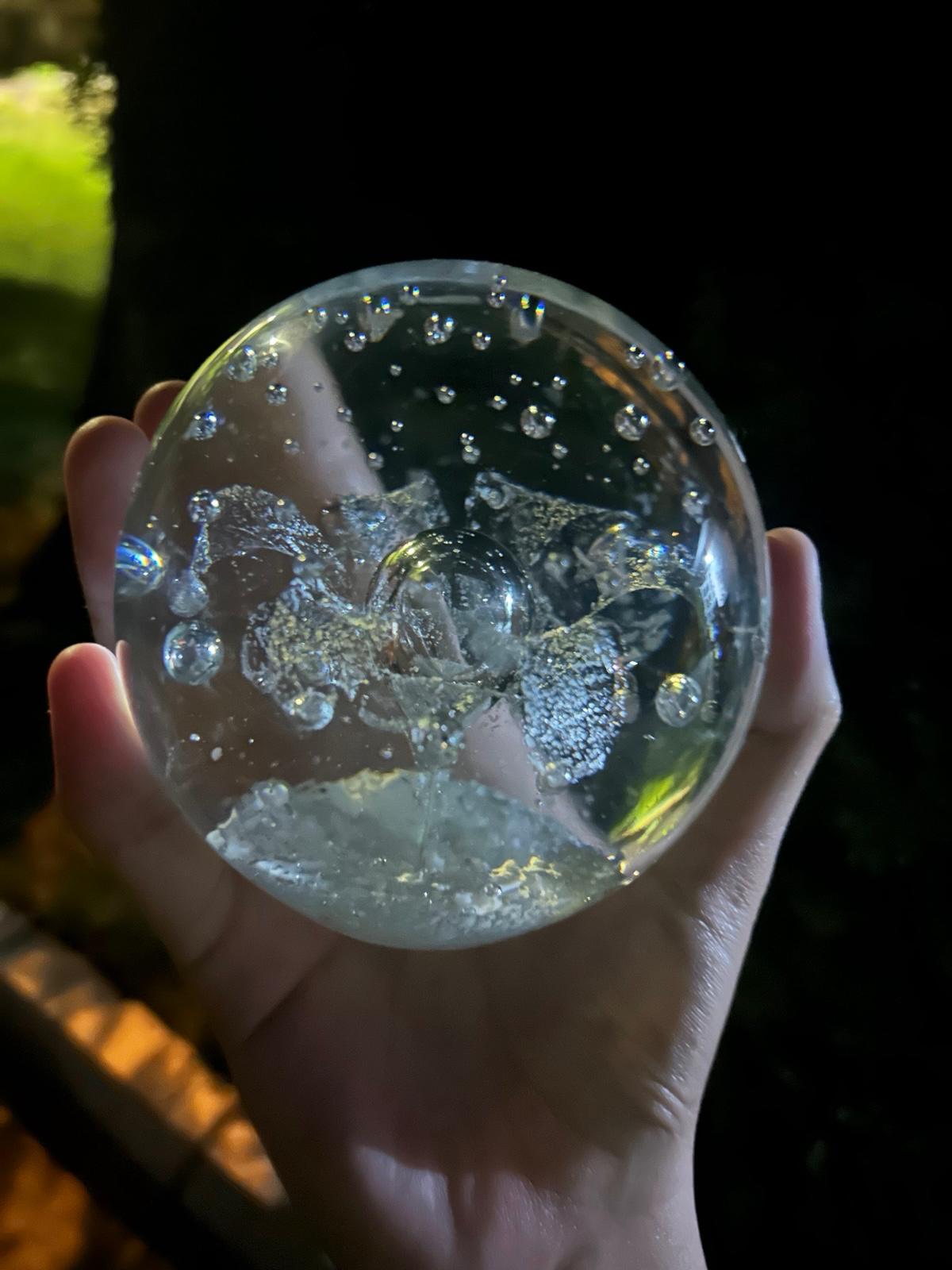 Clarvăzătoarea Ștefana — sfera de cristal